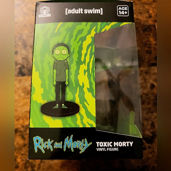 Rick and Morty - Adult Swim - Toxic Morty Vinyl Figure - Picture 3 of 5
